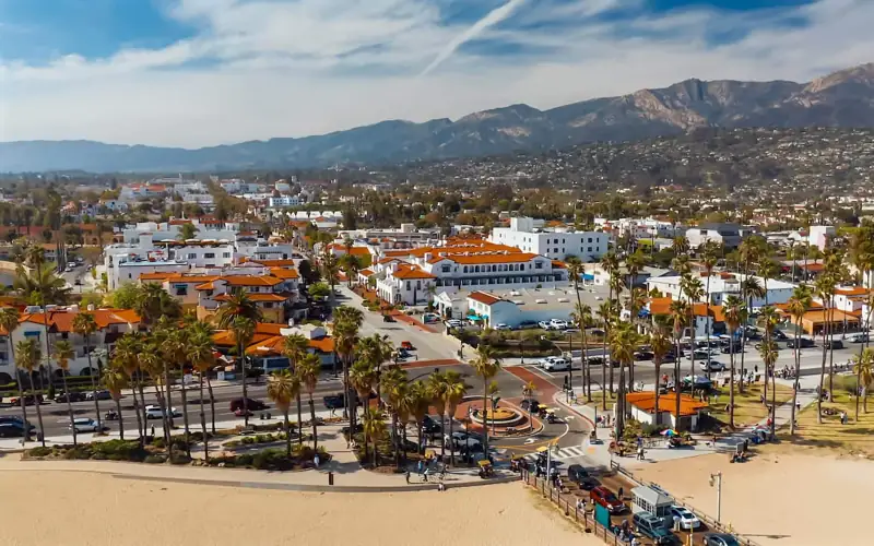State Street & Stearns Wharf